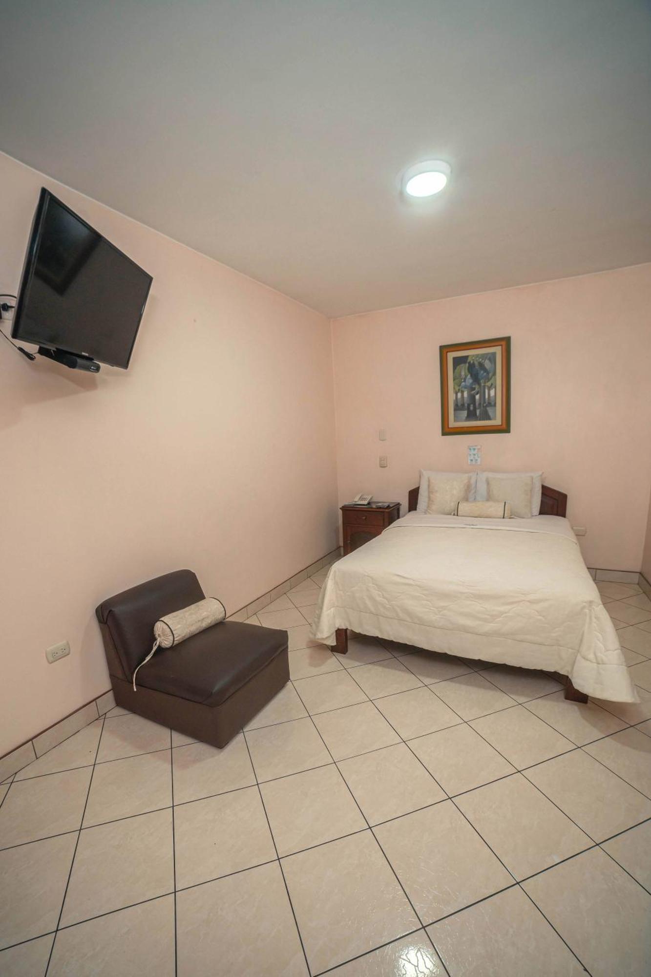 Hotel Torre Norte Trujillo Eksteriør billede