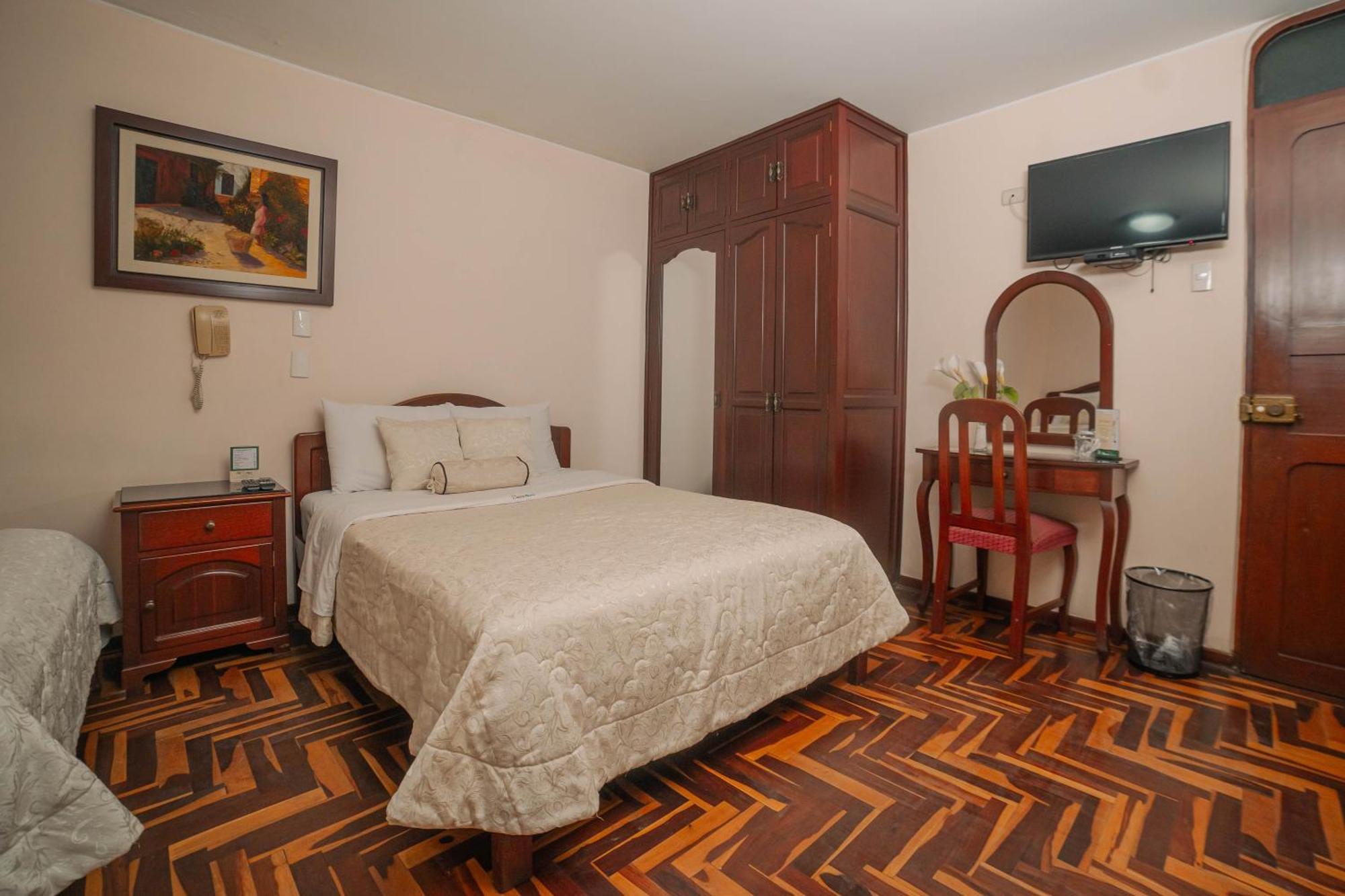 Hotel Torre Norte Trujillo Eksteriør billede
