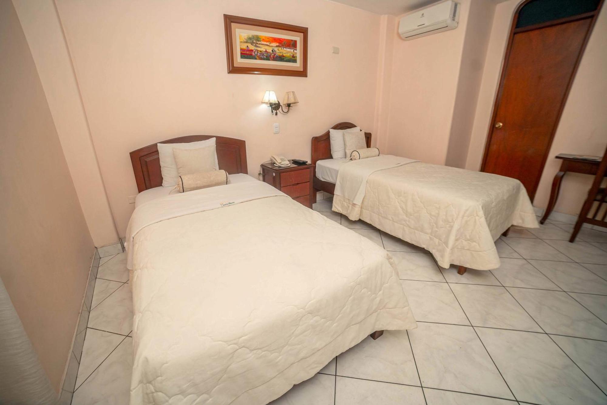 Hotel Torre Norte Trujillo Eksteriør billede