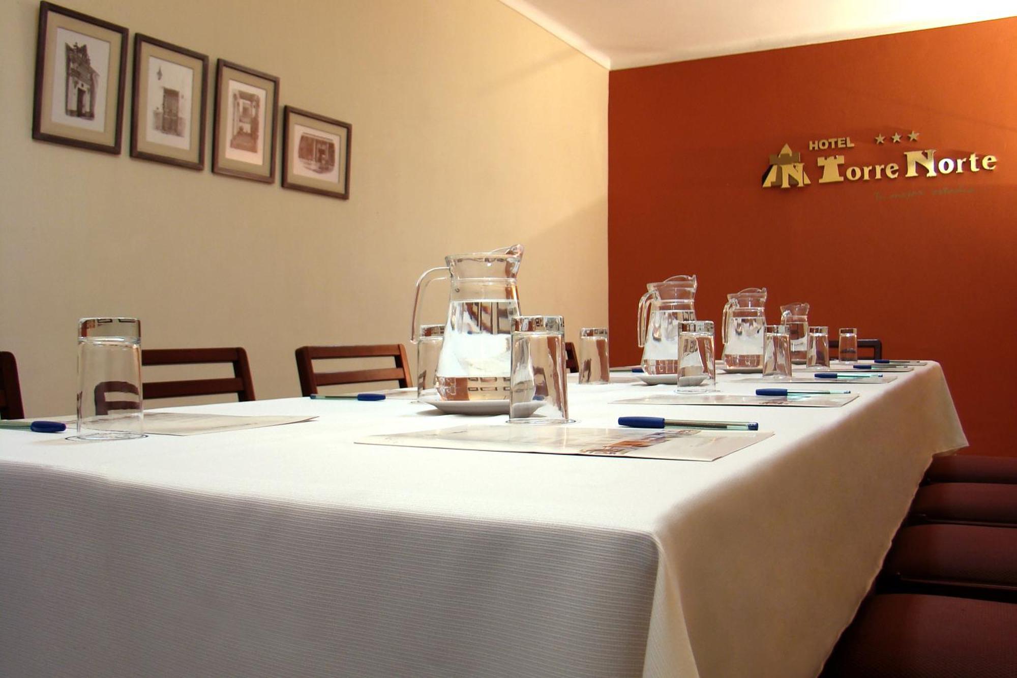 Hotel Torre Norte Trujillo Eksteriør billede
